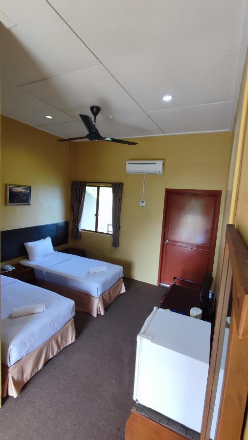 Mersing Merlin Inn Екстер'єр фото