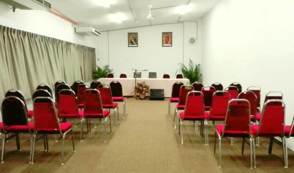 Mersing Merlin Inn Екстер'єр фото