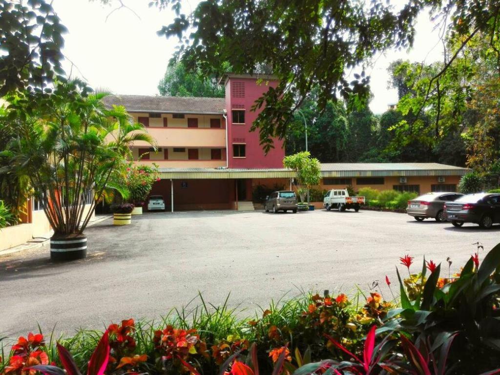 Mersing Merlin Inn Екстер'єр фото