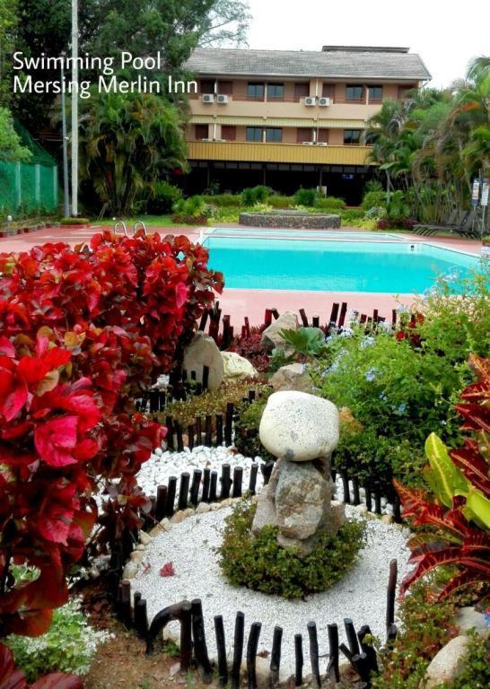 Mersing Merlin Inn Екстер'єр фото