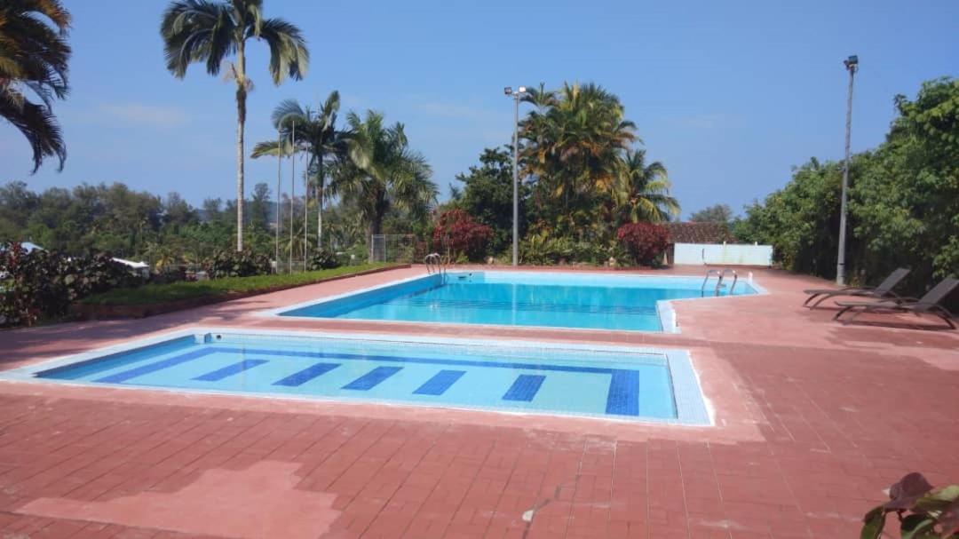 Mersing Merlin Inn Екстер'єр фото